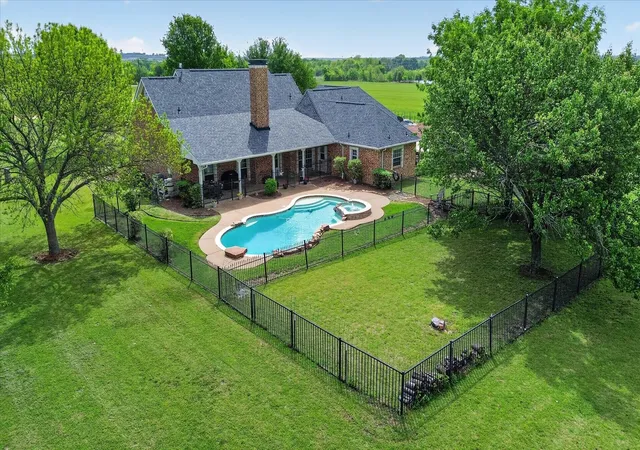Photo 3 of Single family home for sale at 10917 County Road 290, Anna, TX 75409 | MLS# 21157366 | Listing updated on 2026-09-12