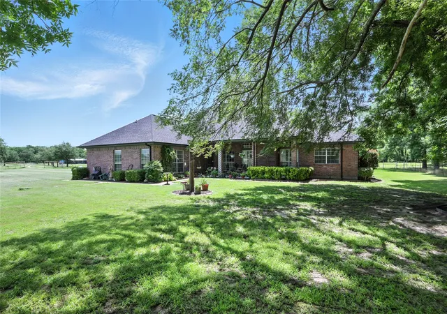 Photo 2 of Sale Pending at 2134 Rs County Road 1402, Point, TX 75472 | MLS# 21156714 | Listing updated on 2026-09-01