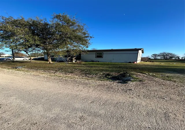 Photo 3 of Sale Pending at 230 Hungry Hill, Eddy, TX | MLS# 21158460 | Listing updated on 2026-09-07