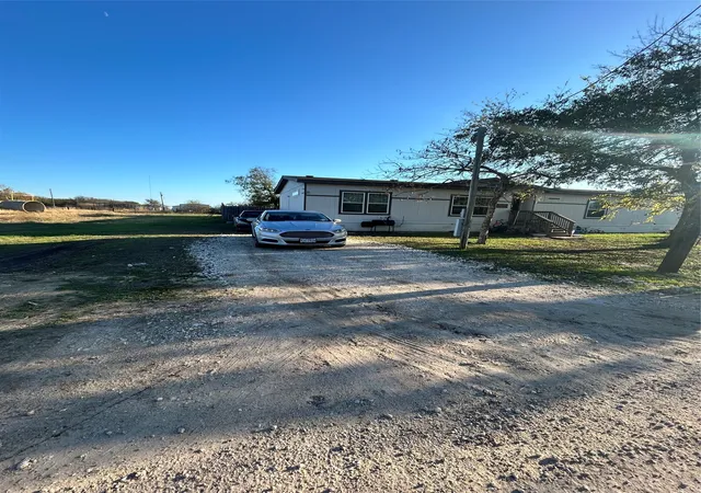 Photo 4 of Sale Pending at 230 Hungry Hill, Eddy, TX | MLS# 21158460 | Listing updated on 2026-09-07