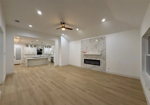Photo 3 of Single family home for sale at 7442 County Road 4023 Road, Kemp, TX 75143 | MLS# 21124143 | Listing updated on 2026-10-02