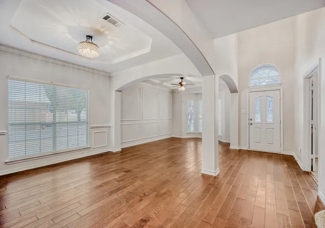 Photo 3 of Single family home for sale at 2207 Creekedge Ct, Corinth, TX 76210 | MLS# 21148987 | Listing updated on 2026-10-02