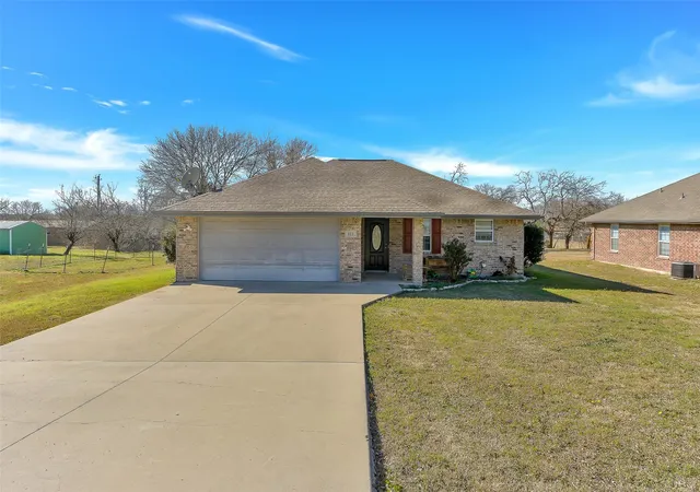 Photo 1 of Single family home for sale at 203 N Church St, Blue Ridge, TX 75424 | MLS# 21158519 | Listing updated on 2026-07-30
