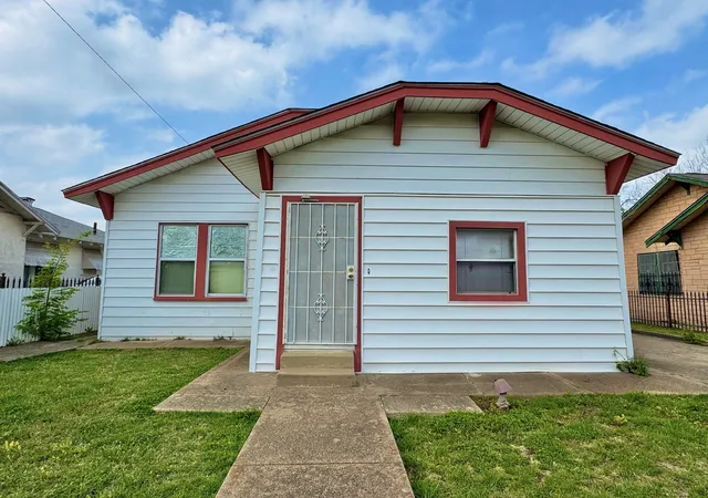 Photo 1 of Single family home for sale at 619 Delaware St, Dallas, TX 75208 | MLS# 21158756 | Listing updated on 2026-08-01