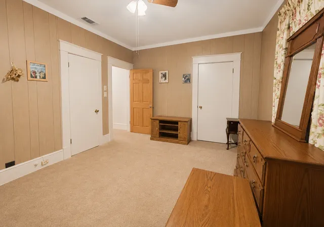 Photo 4 of Single family home for sale at 619 Delaware St, Dallas, TX 75208 | MLS# 21158756 | Listing updated on 2026-08-01