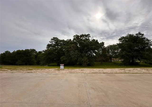 Photo 1 of Land for sale at 16918 Sawyer Wy, Lindale, TX 75771 | MLS# 21158762 | Listing updated on 2026-09-11