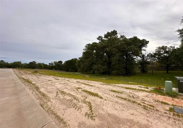 Photo 2 of Land for sale at 16918 Sawyer Wy, Lindale, TX 75771 | MLS# 21158762 | Listing updated on 2026-09-11