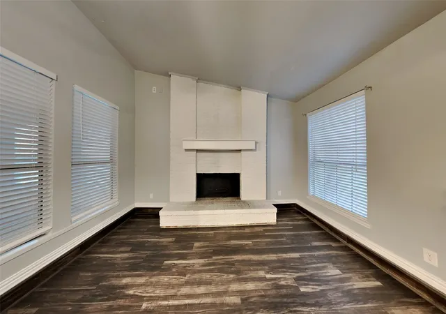 Photo 3 of Single family home for sale at 1711 Chesterfield Dr, Carrollton, TX 75007 | MLS# 21159220 | Listing updated on 2026-09-14