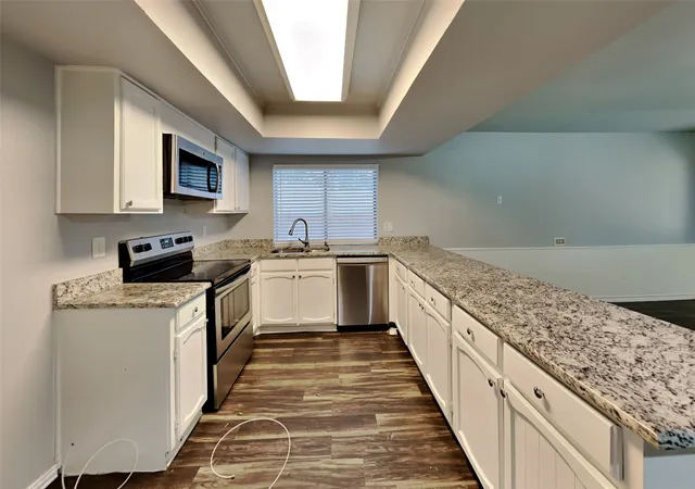 Photo 4 of Single family home for sale at 1711 Chesterfield Dr, Carrollton, TX 75007 | MLS# 21159220 | Listing updated on 2026-09-14