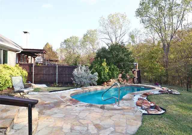 Photo 3 of Single family home for sale at 1706 Hollow Creek Ct, Garland, TX 75040 | MLS# 21158768 | Listing updated on 2026-09-12