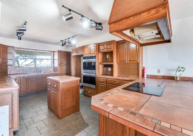 Photo 3 of Single family home for sale at 515 Farr Altom Rd, Seagoville, TX 75159 | MLS# 21157500 | Listing updated on 2026-09-14