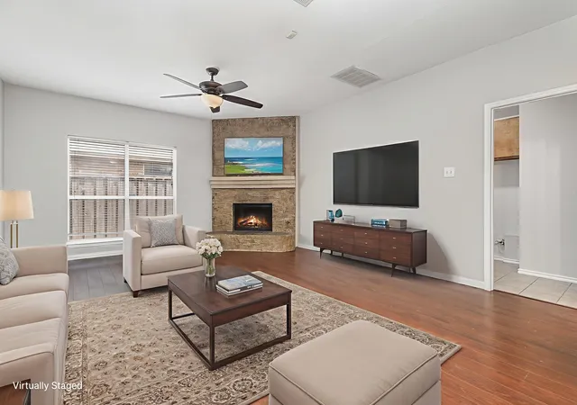 Photo 4 of Single family home for sale at 5400 Belle Chasse Ln, Frisco, TX 75035 | MLS# 21160439 | Listing updated on 2026-09-09