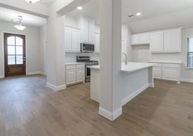 Photo 3 of Single family home for sale at 133 Winterwood Dr, Lavon, TX 75166 | MLS# 21160602 | Listing updated on 2026-09-13