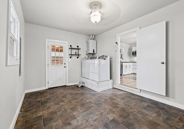 Photo 4 of Single family home for sale at 351 Santa Fe Dr, Woodway, TX 76712 | MLS# 21158172 | Listing updated on 2026-09-11