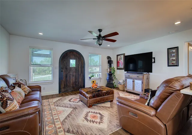 Photo 4 of Single family home for sale at 3974 Texas Hwy 11 C E, Sulphur Springs, TX 75482 | MLS# 21149989 | Listing updated on 2026-09-10