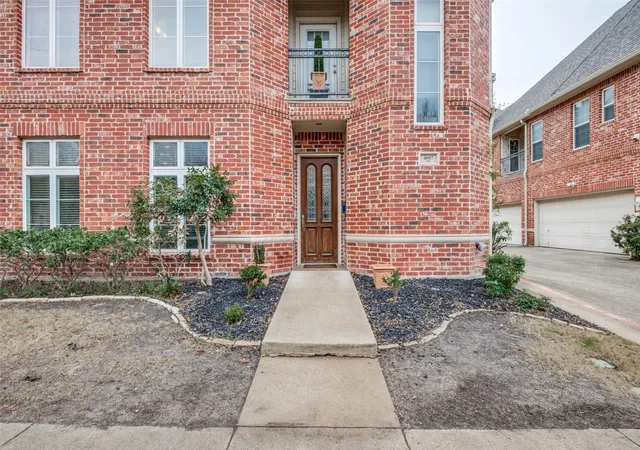 Photo 3 of Townhouse for sale at 4007 Bowser Ave #D, Dallas, TX 75219 | MLS# 21158249 | Listing updated on 2026-09-10