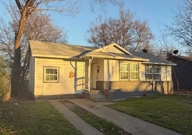 Photo 1 of Sale Pending at 3313 Hatcher St, Fort Worth, TX 76119 | MLS# 21162420 | Listing updated on 2026-09-14
