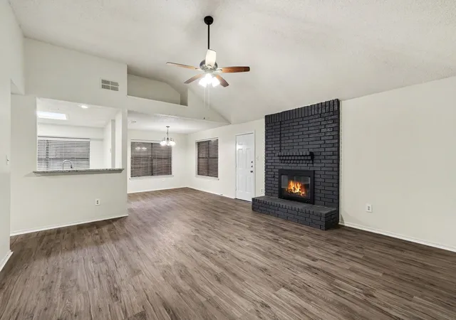 Photo 3 of Single family home for sale at 1046 Colony St, Flower Mound, TX 75028 | MLS# 21163191 | Listing updated on 2026-09-18