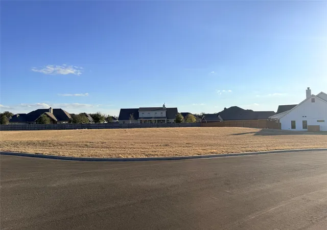 Photo 1 of Sale Pending at 116 Cresson Ct, China Spring, TX 76633 | MLS# 21157826 | Listing updated on 2026-07-30