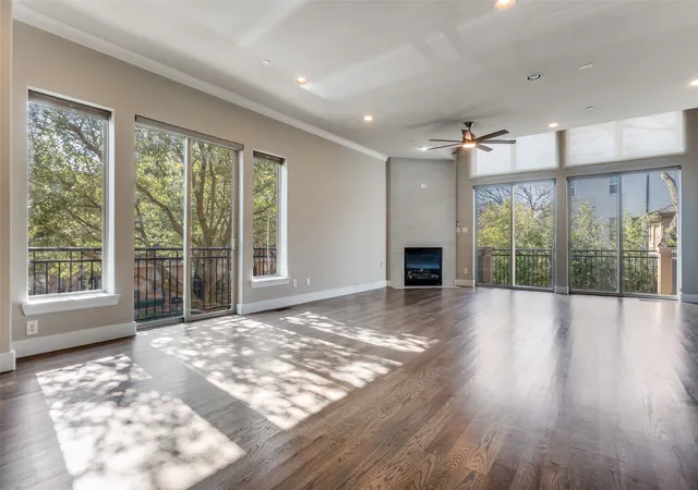 Photo 3 of Condo for sale at 6333 Richmond Ave #A, Dallas, TX 75214 | MLS# 21163842 | Listing updated on 2026-07-28