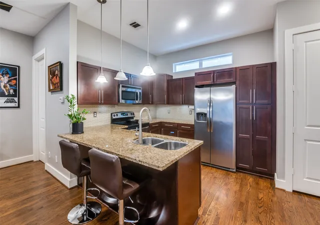 Photo 1 of Condo for sale at 5618 Lindell Ave #7, Dallas, TX 75206 | MLS# 21163400 | Listing updated on 2026-08-01