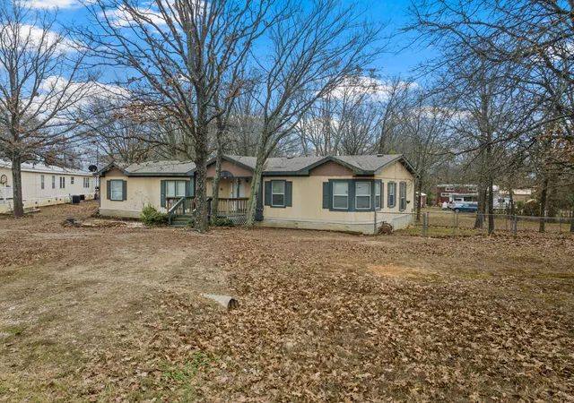 Photo 3 of Sale Pending at 418 Broken Bow, Quitman, TX 75783 | MLS# 21164643 | Listing updated on 2026-07-31