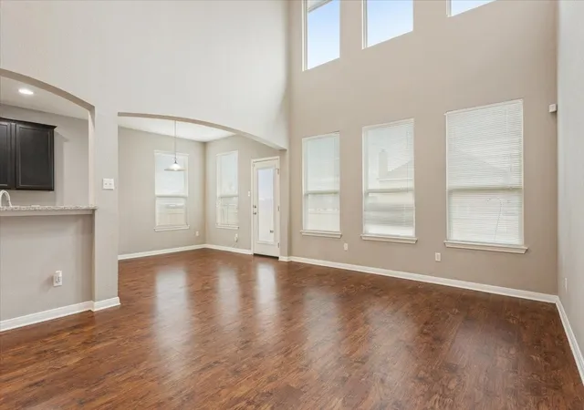 Photo 3 of Sale Pending at 10713 Burnham Dr, Waco, TX 76708 | MLS# 21163177 | Listing updated on 2026-09-10