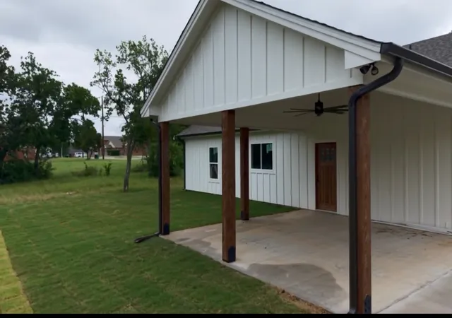 Photo 3 of Single family home for sale at 518 Strong St, Bowie, TX 76230 | MLS# 21136505 | Listing updated on 2026-09-08