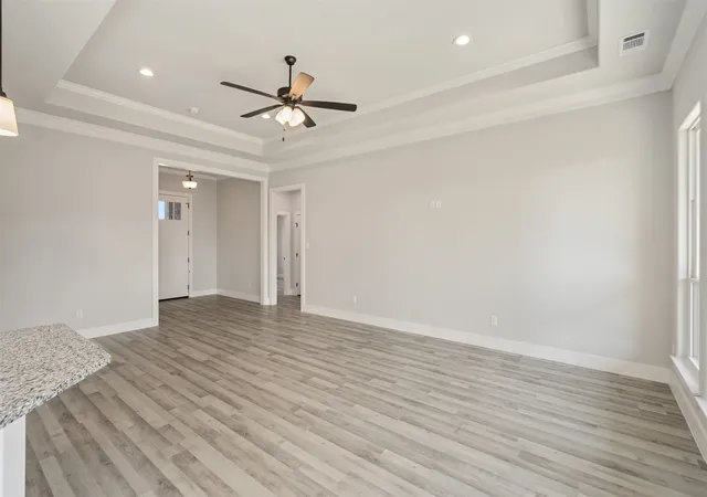 Photo 4 of Single family home for sale at 723 Cobblestone Cir, Mabank, TX 75147 | MLS# 21166273 | Listing updated on 2026-09-27