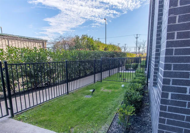 Photo 3 of Sale Pending at 2000 Park Ave #110, Dallas, TX 75215 | MLS# 21157265 | Listing updated on 2026-07-30
