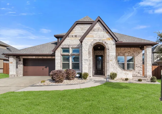 Photo 1 of Single family home for sale at 137 Fireberry Dr, Glenn Heights, TX 75154 | MLS# 21164760 | Listing updated on 2026-09-13