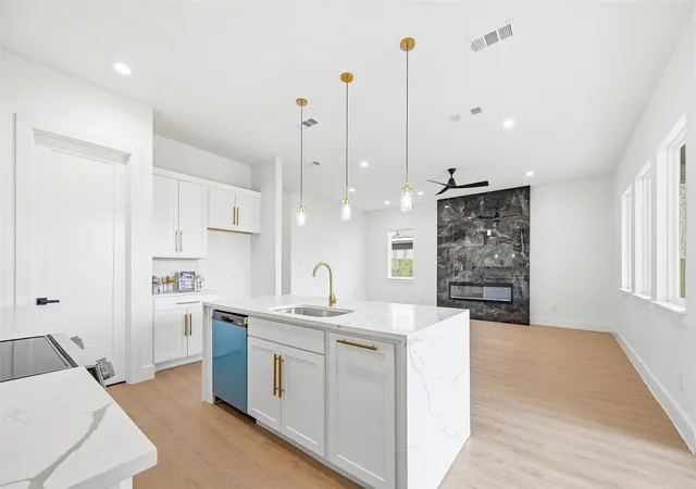 Photo 2 of Sale Pending at 2228 Echo Lake Dr, Dallas, TX 75253 | MLS# 21167298 | Listing updated on 2026-07-31