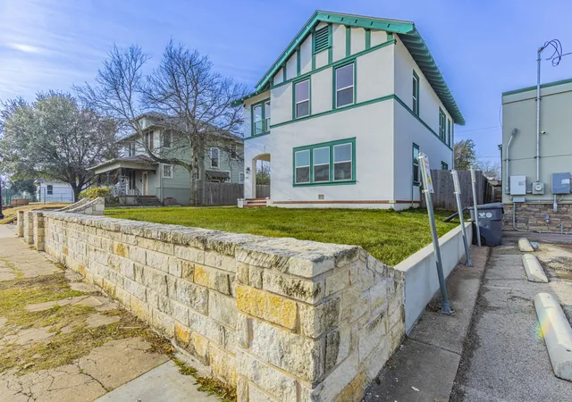 Photo 4 of Single family home for sale at 1314 N 15Th St, Waco, TX 76707 | MLS# 21160436 | Listing updated on 2026-08-03