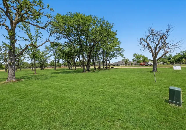 Photo 4 of Land for sale at 706 Sutton Ln, Copper Canyon, TX 76226 | MLS# 21168314 | Listing updated on 2026-09-11