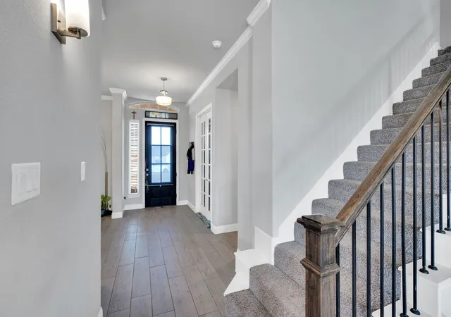 Photo 3 of Single family home for sale at 320 Berkeley Dr, Waxahachie, TX 75167 | MLS# 21168924 | Listing updated on 2026-07-29