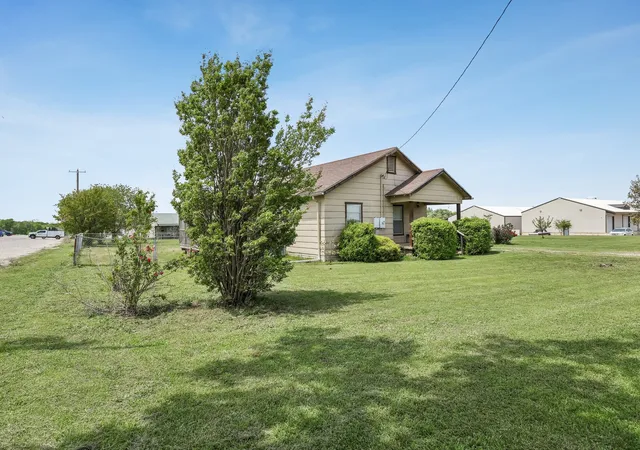 Photo 1 of Single family home for sale at 2011 Miller Rd, Melissa, TX 75454 | MLS# 21169211 | Listing updated on 2026-07-28