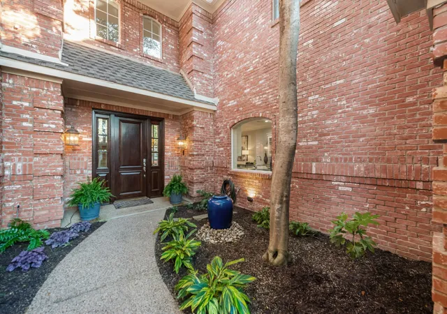 Photo 2 of Sale Pending at 1810 Lakeshore Ct, Plano, TX 75072 | MLS# 21170183 | Listing updated on 2026-07-29