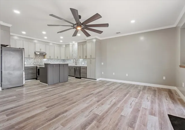Photo 3 of Townhouse for sale at 202 N Avenue D, Clifton, TX 76634 | MLS# 21170710 | Listing updated on 2026-09-12