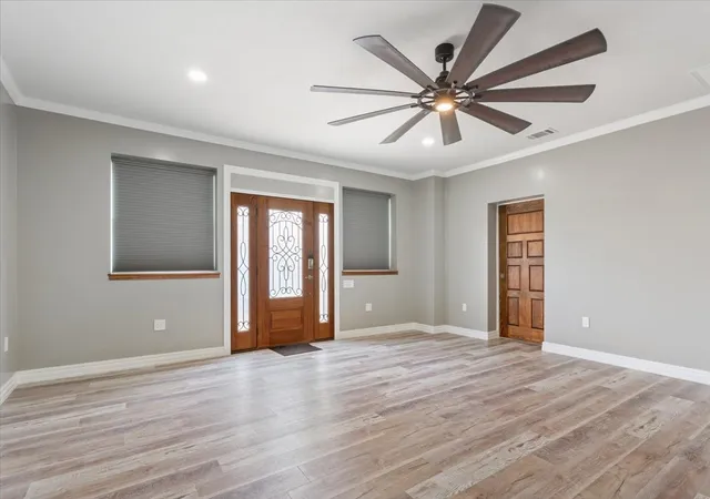 Photo 4 of Townhouse for sale at 202 N Avenue D, Clifton, TX 76634 | MLS# 21170710 | Listing updated on 2026-09-12