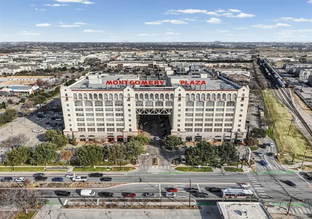 Photo 3 of Condo for sale at 2600 W 7Th St #1505, Fort Worth, TX 76107 | MLS# 21171026 | Listing updated on 2026-07-28
