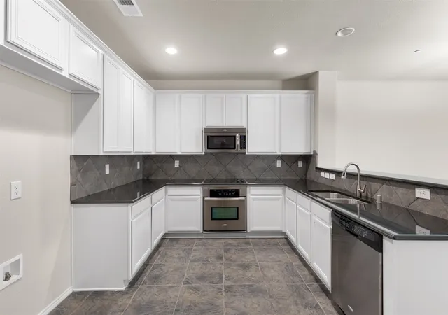 Photo 3 of Sale Pending at 6217 Tower Ct, Plano, TX 75074 | MLS# 21164020 | Listing updated on 2026-07-28