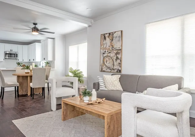 Photo 3 of Single family home for sale at 527 S Clinton Ave, Dallas, TX 75208 | MLS# 21167727 | Listing updated on 2026-09-15