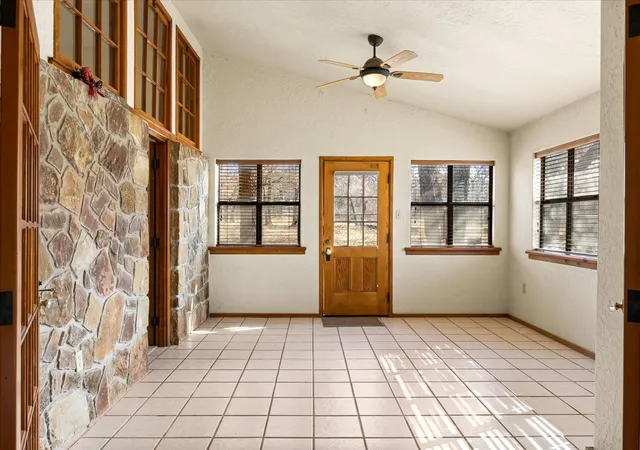 Photo 4 of Single family home for sale at 1601 Stafford Rd, Weatherford, TX 76088 | MLS# 21156451 | Listing updated on 2026-09-14