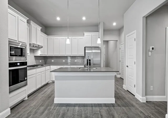 Photo 3 of Single family home for sale at 2513 Starling St, Denton, TX 76205 | MLS# 21170899 | Listing updated on 2026-09-11
