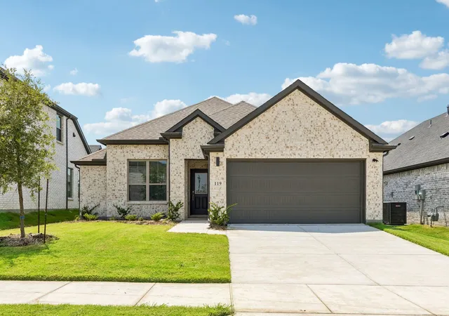 Photo 3 of Sale Pending at 753 Lyft Ln, Aledo, TX 76008 | MLS# 21172276 | Listing updated on 2026-09-13