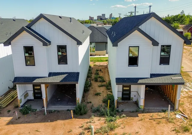 Photo 3 of Single family home for sale at 1009 Olivia Ln, Abilene, TX 79601 | MLS# 21172398 | Listing updated on 2026-09-30
