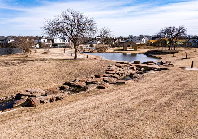 Photo 3 of Sale Pending at 2516 Park Grove Loop, Southlake, TX 76092 | MLS# 21170934 | Listing updated on 2026-09-14