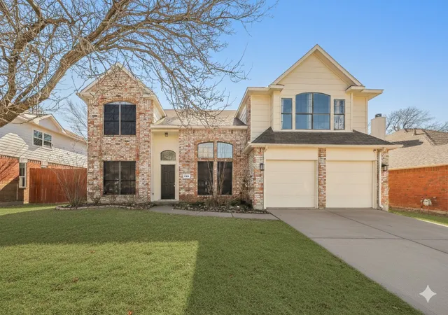 Photo 2 of Single family home for sale at 2322 Wilmette Dr, Arlington, TX 76018 | MLS# 21173076 | Listing updated on 2026-09-20