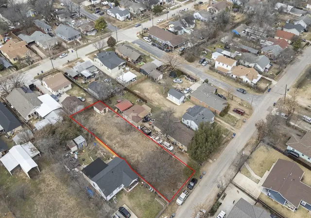 Photo 2 of Land for sale at 1639 Neal St, Dallas, TX 75208 | MLS# 21172707 | Listing updated on 2026-08-03