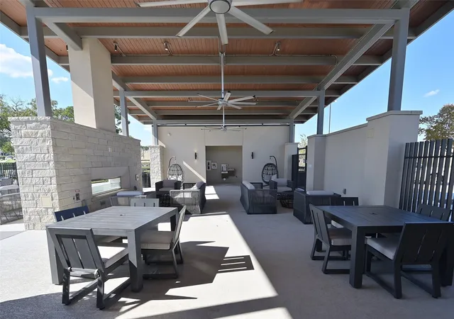 Photo 4 of Single family home for sale at 2620 Mccormick St, Denton, TX 76205 | MLS# 21171498 | Listing updated on 2026-09-11
